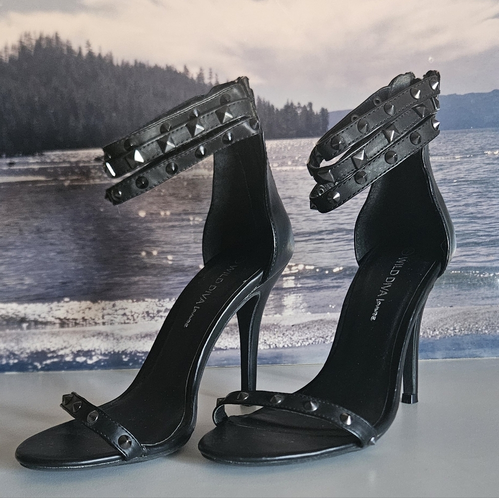 Wild Diva Lounge Open Toe Heels
